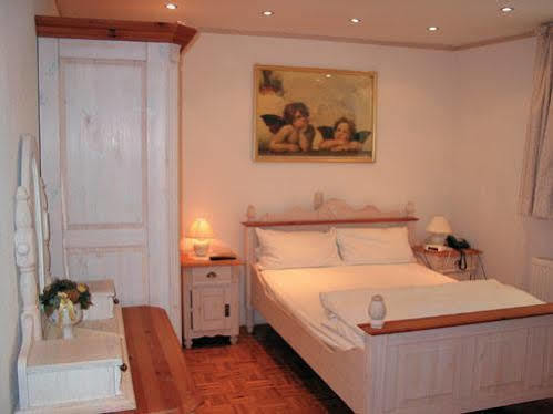 Hotel Peter Schaefer Ginsheim-Gustavsburg Eksteriør bilde